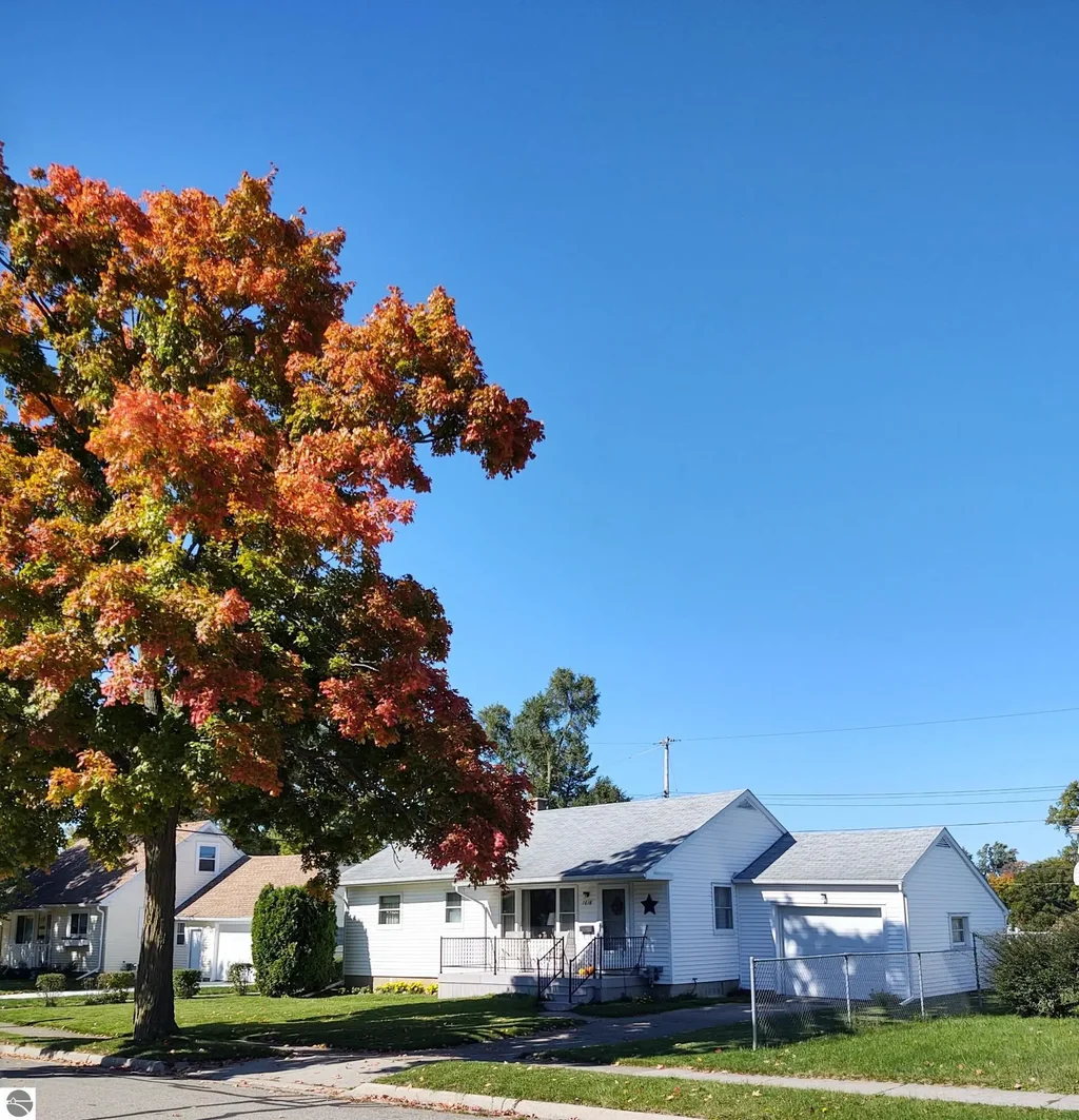 1618 Loraine Avenue, Lansing