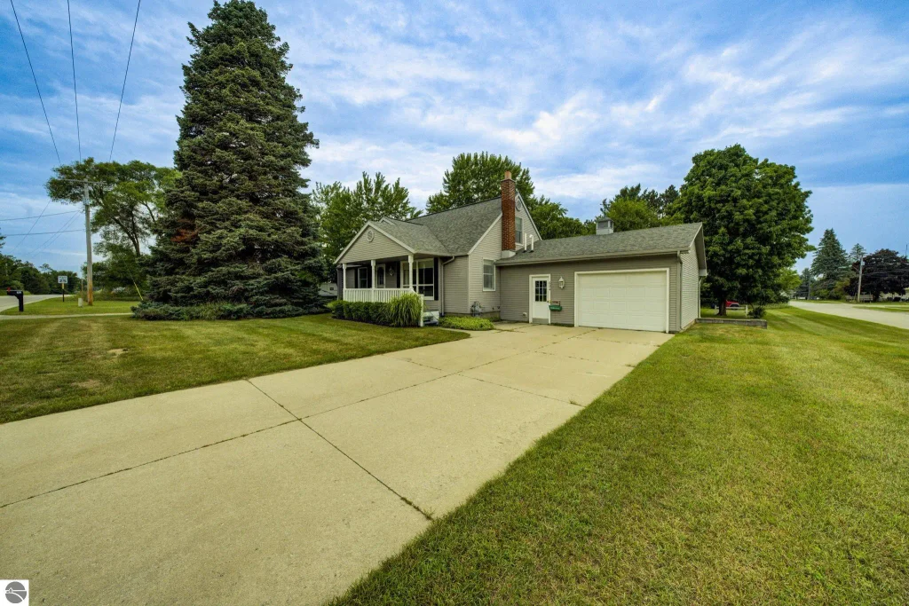 624 Fenton Street, Kingsley