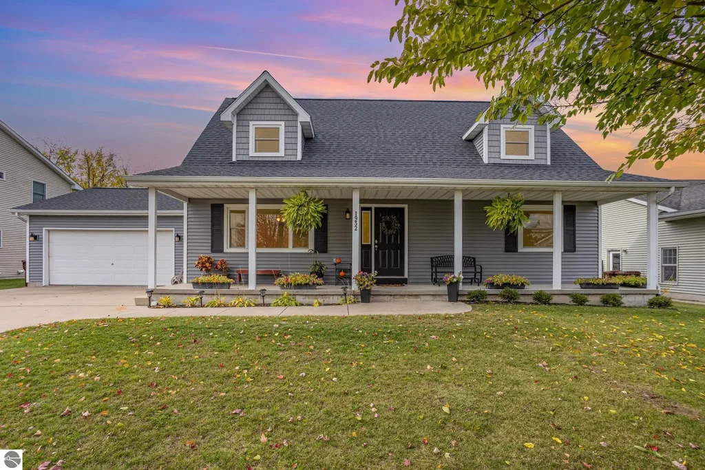 1932 Churchill Boulevard, Mt Pleasant