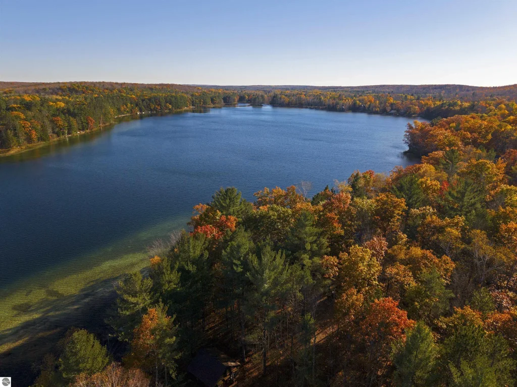 6320 Woodland Drive Ne, Kalkaska