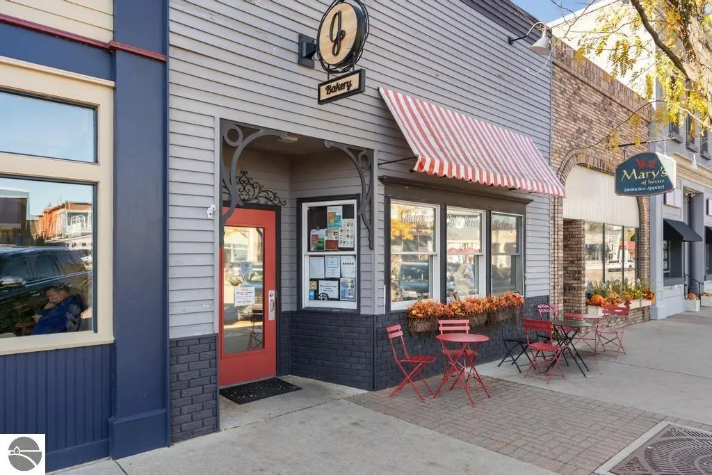 110 S Lake Street, Boyne City