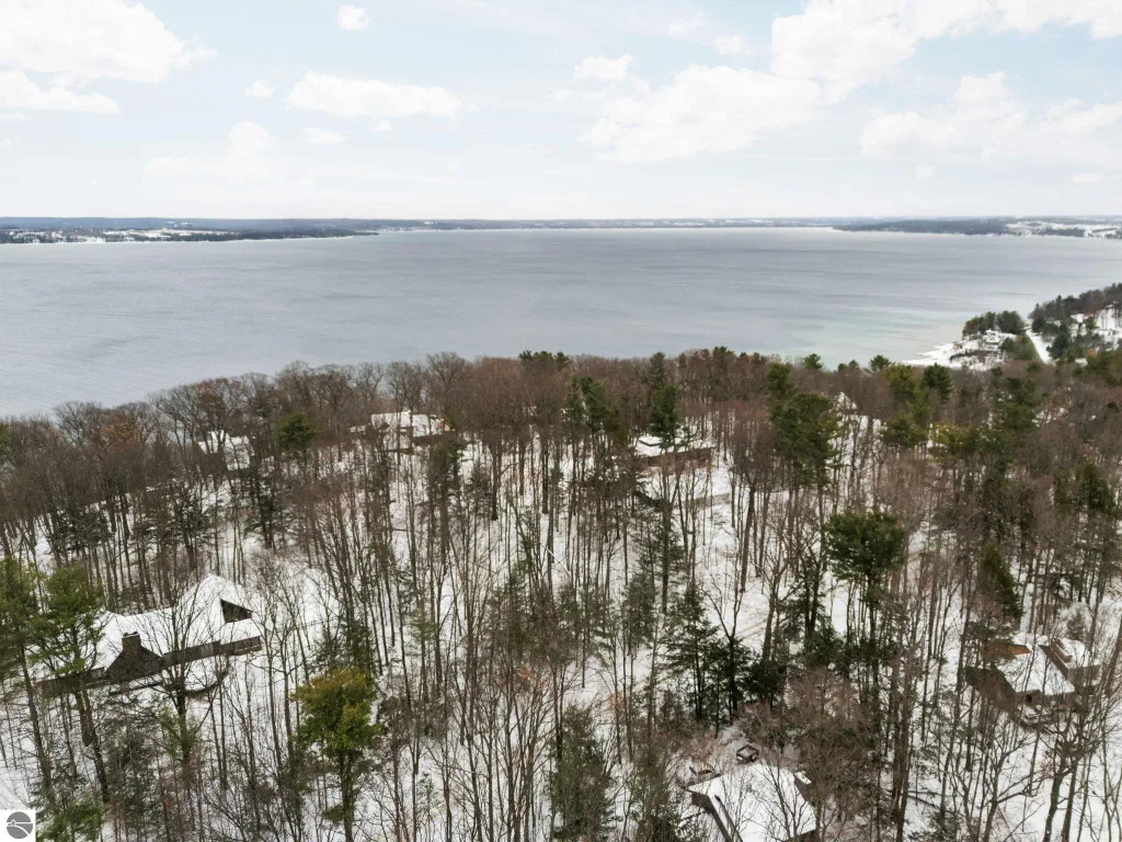 3019 Ishpeming Trail, Traverse City