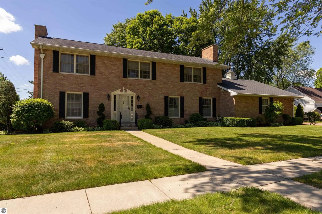 1054 North Drive, Mt Pleasant