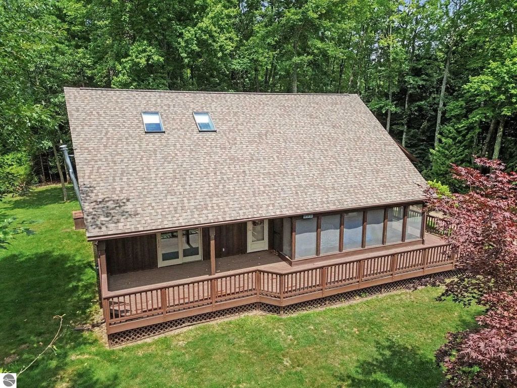 4943 Birchcrest Drive, Oscoda