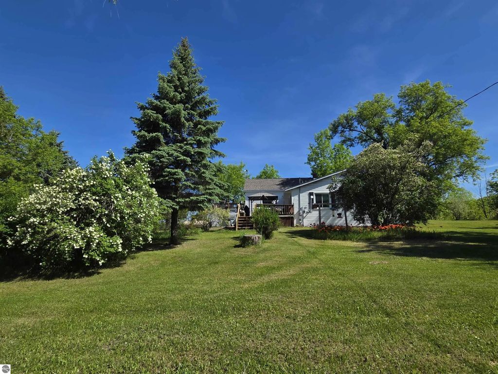 229 E Houghton Lake Road, Lake City