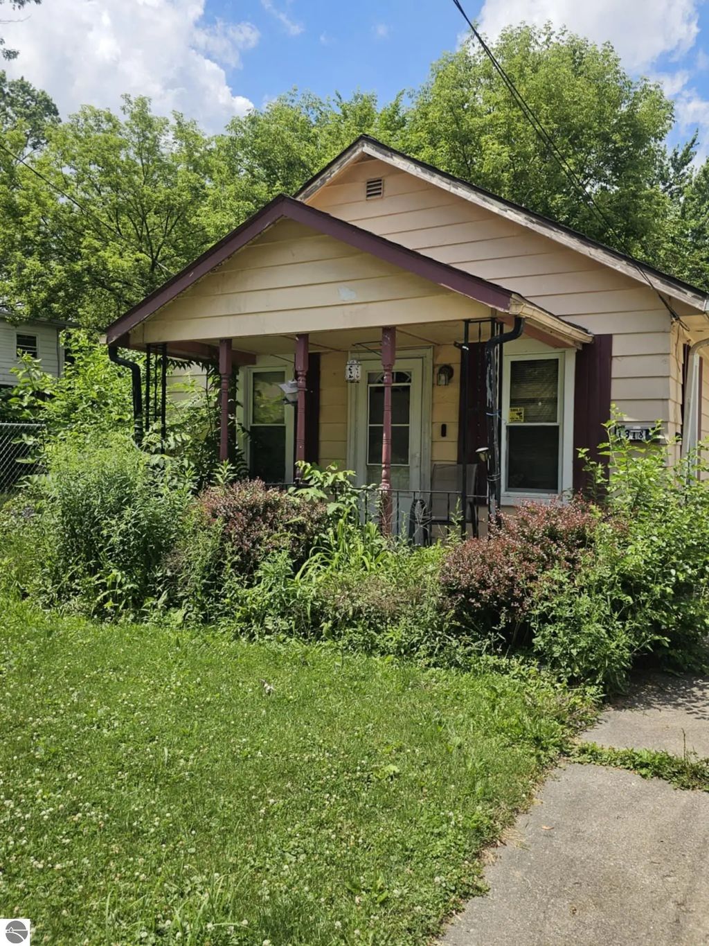 1318 Knapp Road, Flint