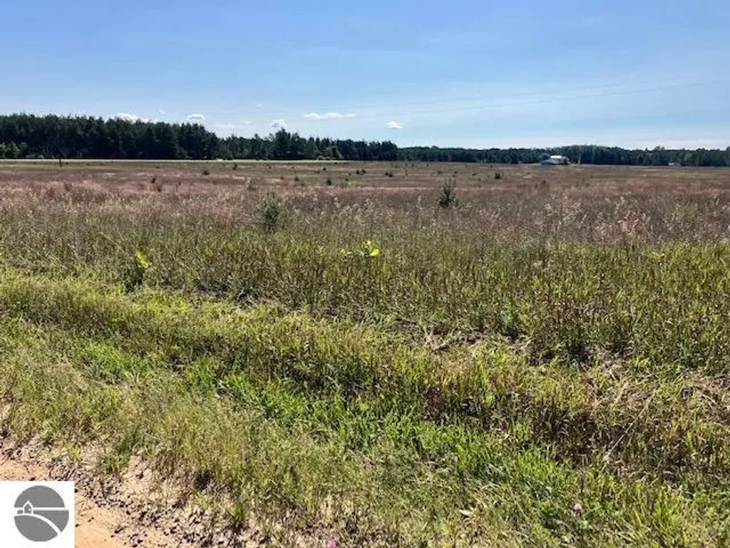 2946 Bowerman Road, Kingsley