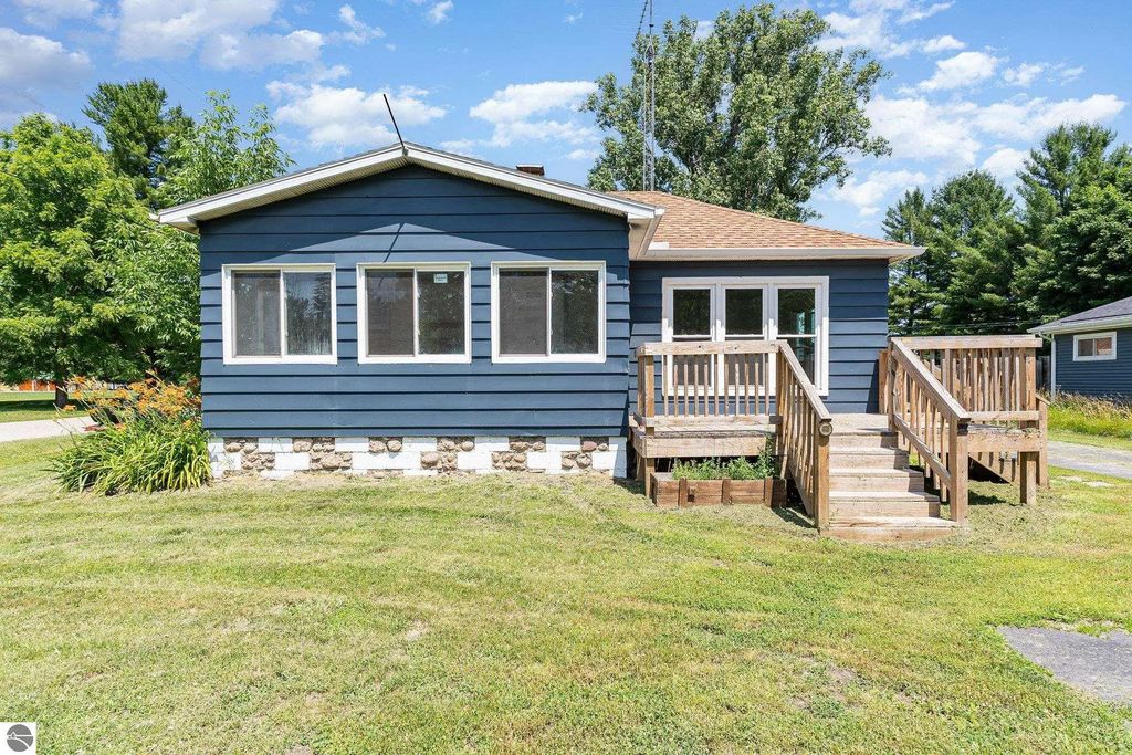 7388 W Esmond Road, Hale