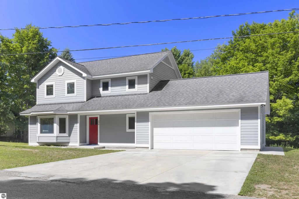 336 Bridge Street, Frankfort