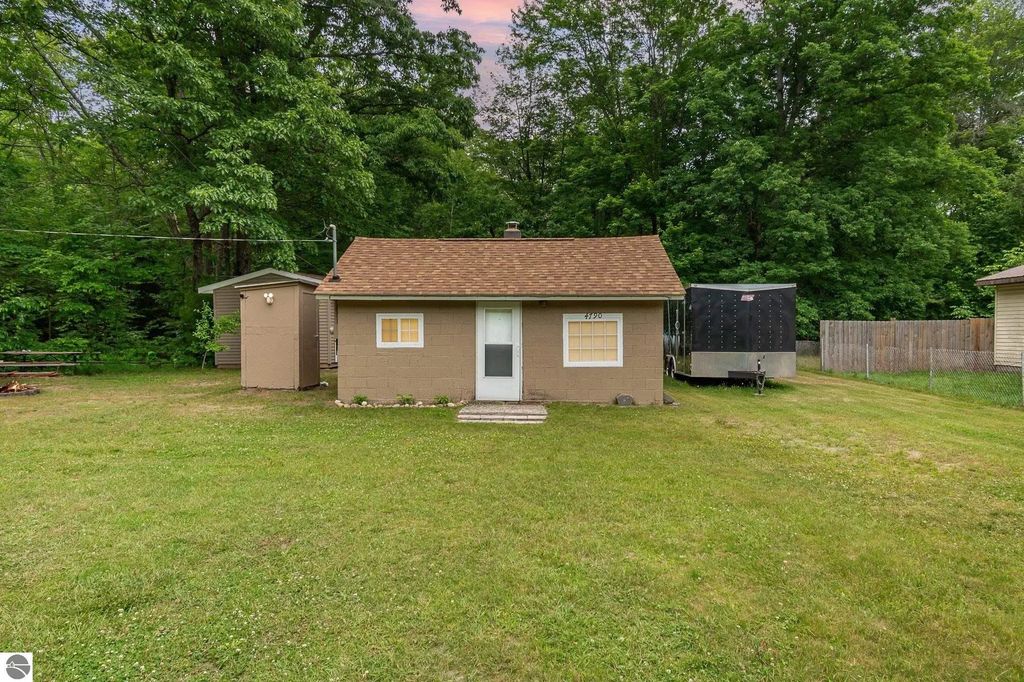 4790 Goodar Road, South Branch