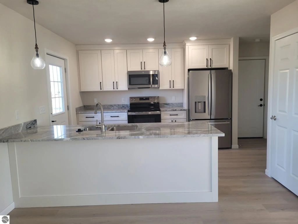 1645 Abbey Court, Mt Pleasant