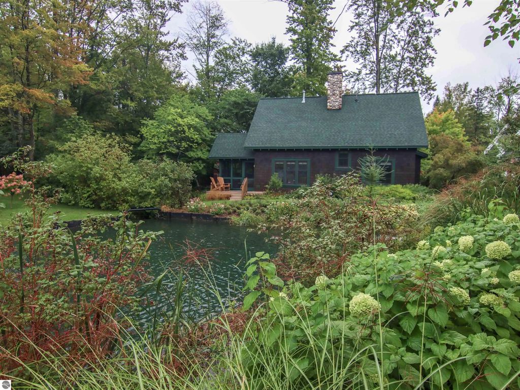12530-unit 301c Wintergreen Drive, Thompsonville