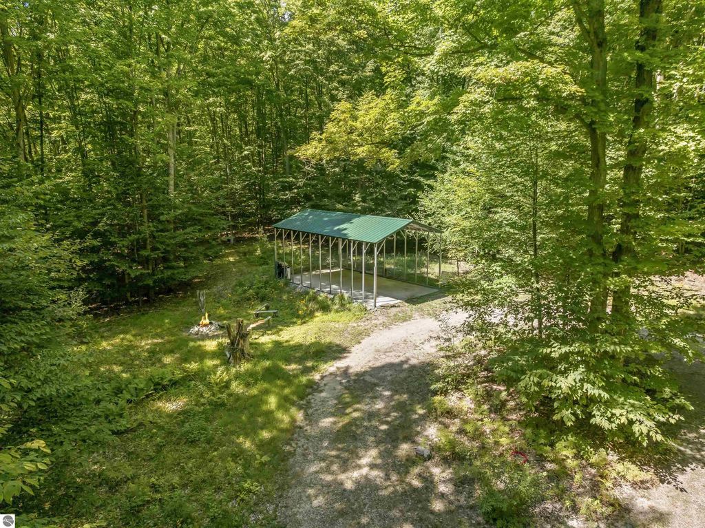 454 Vande Lane, Beulah
