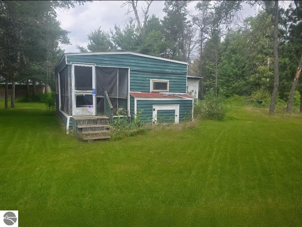 795 E Arnold Lake Road, Harrison