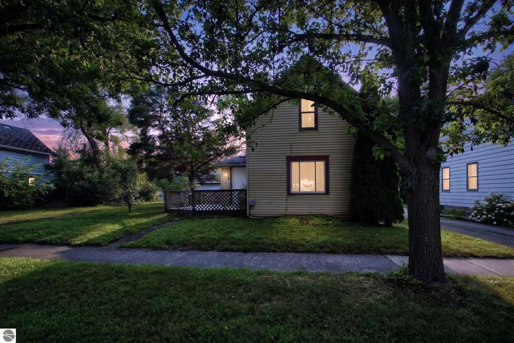803 Joseph Street, Bay City