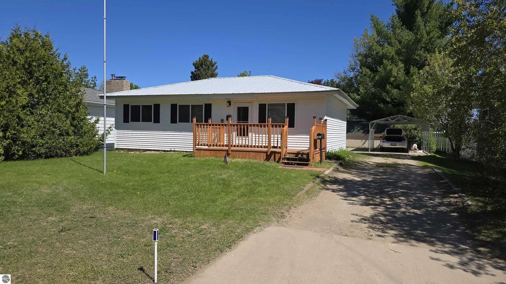 518 W Avenue C, Newberry