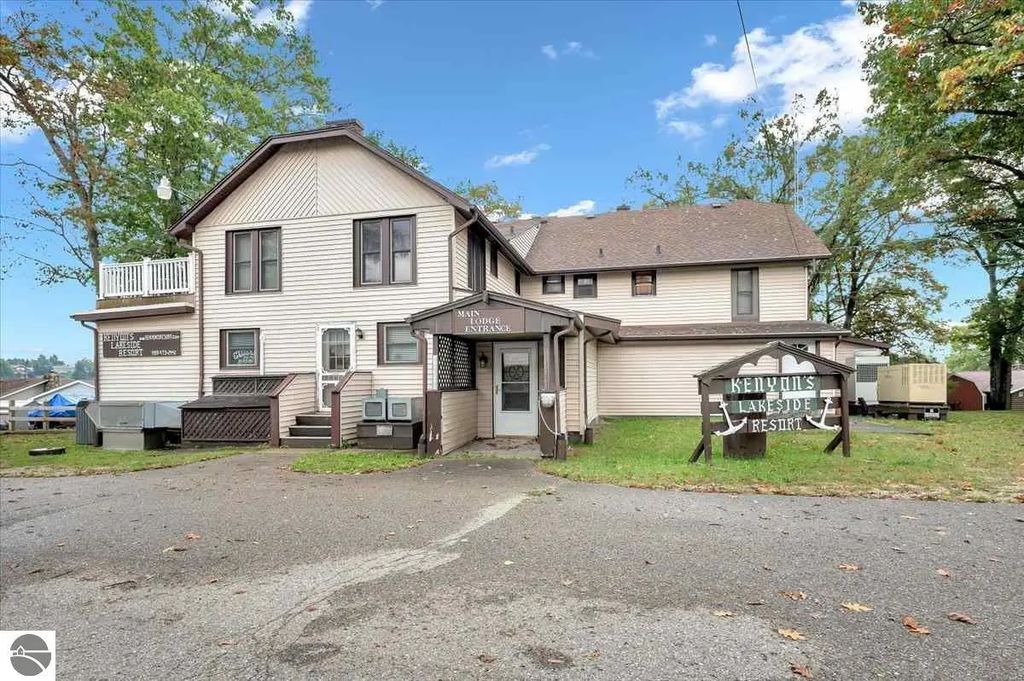 814 Kenyon Road, Lupton