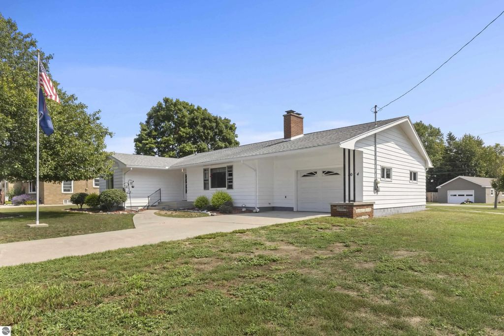 1074 Frankfort Avenue, Elberta