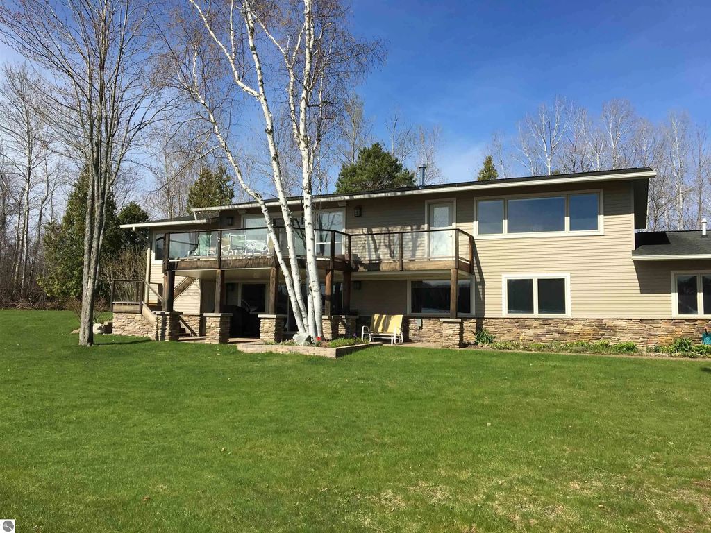 9991 E Bluewater Drive, Traverse City