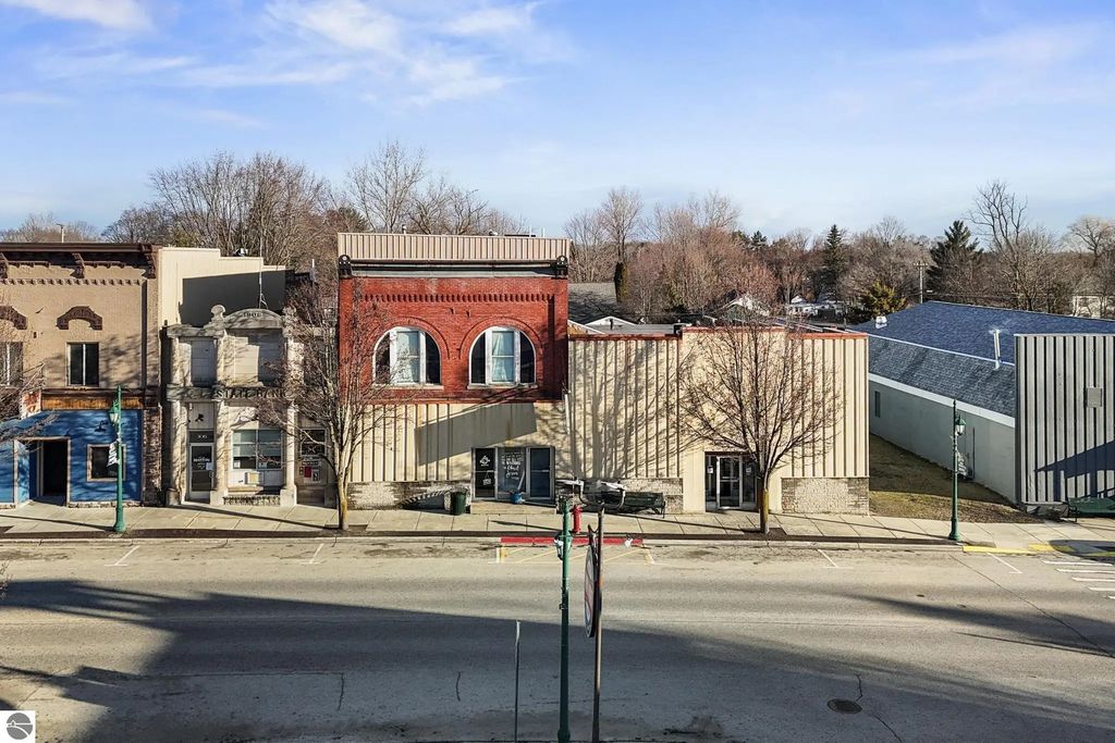 304 W Main Street, Manton