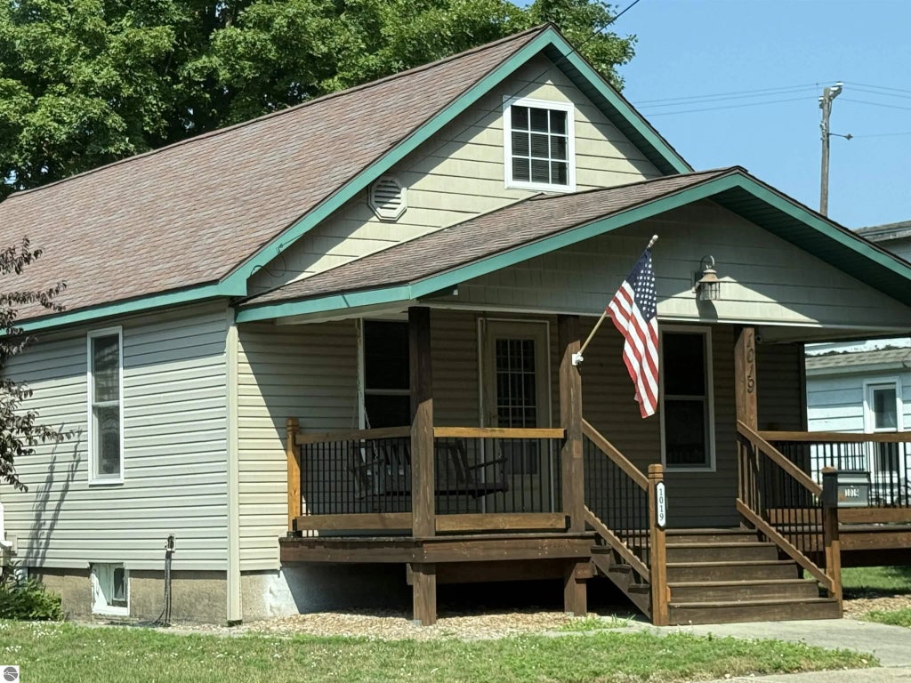 1019 2nd Avenue, Cadillac