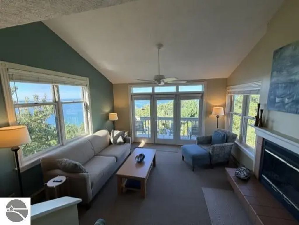 8d Pinnacle Place, Glen Arbor