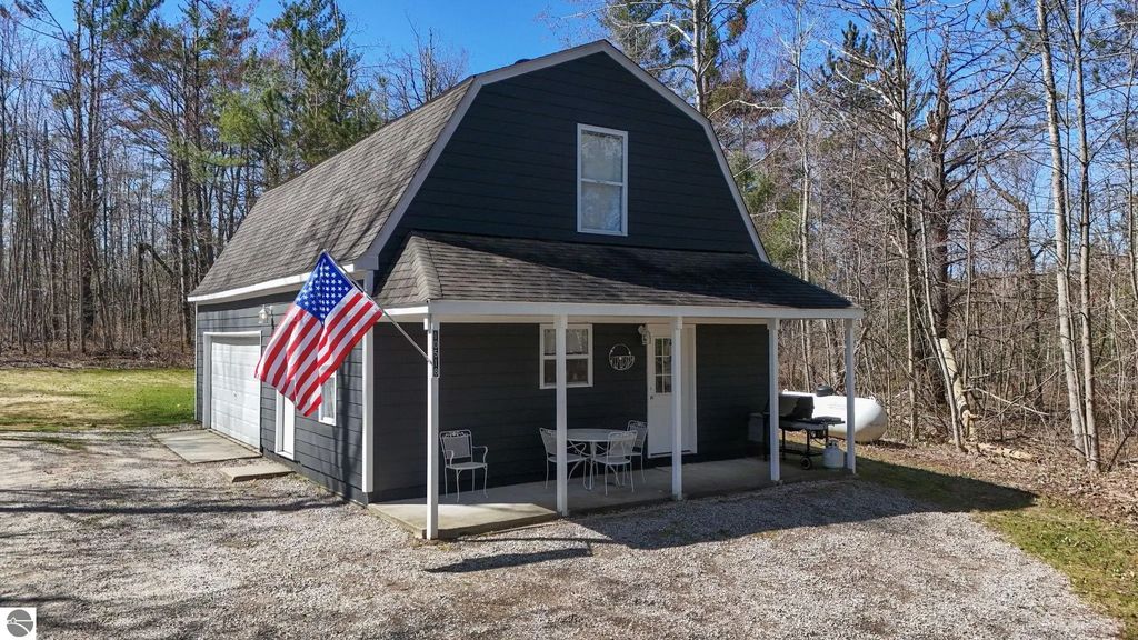 10518 Timberline Drive, Elmira