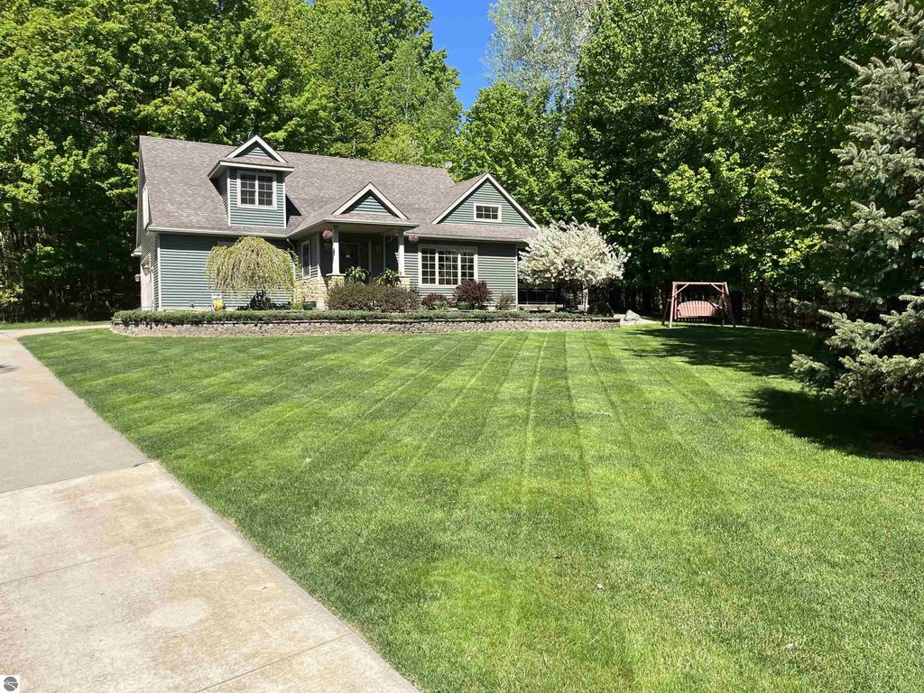 5631 Brassie Court, Gladwin