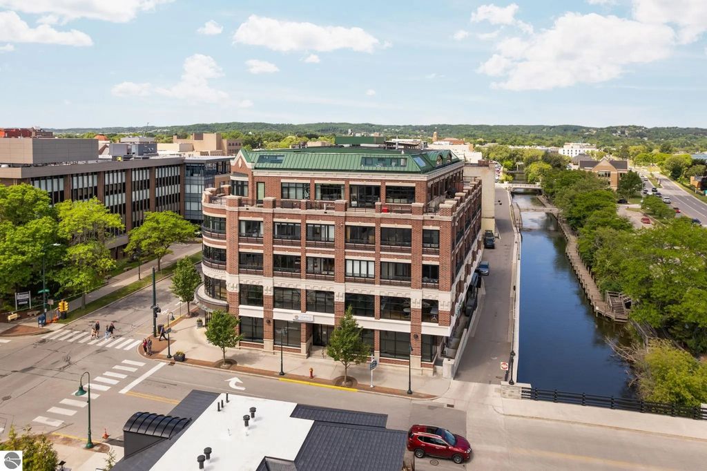 101 Park Street 200, Traverse City