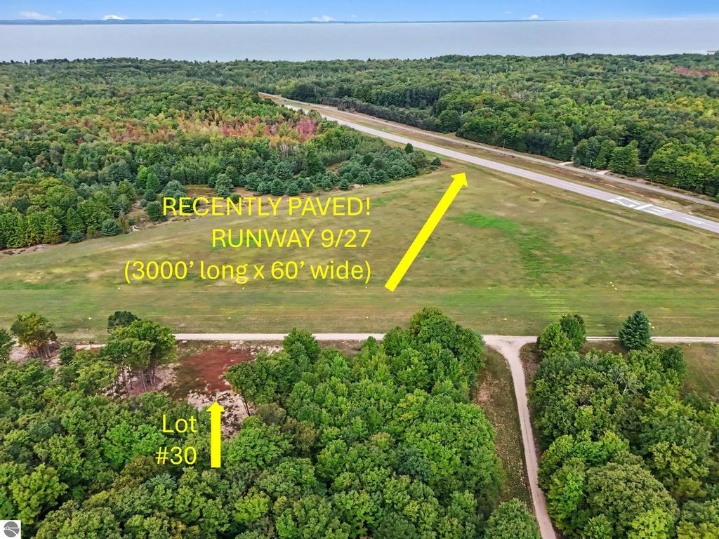 East Torchport Avenue, Kewadin