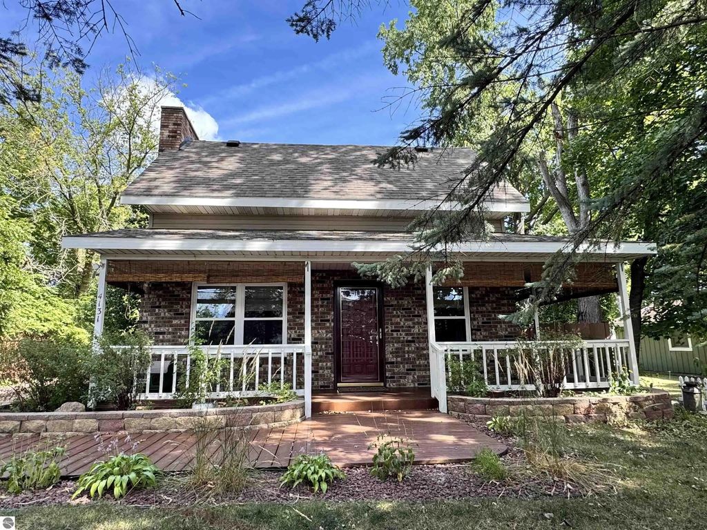4131 E Rosebush Road, Rosebush