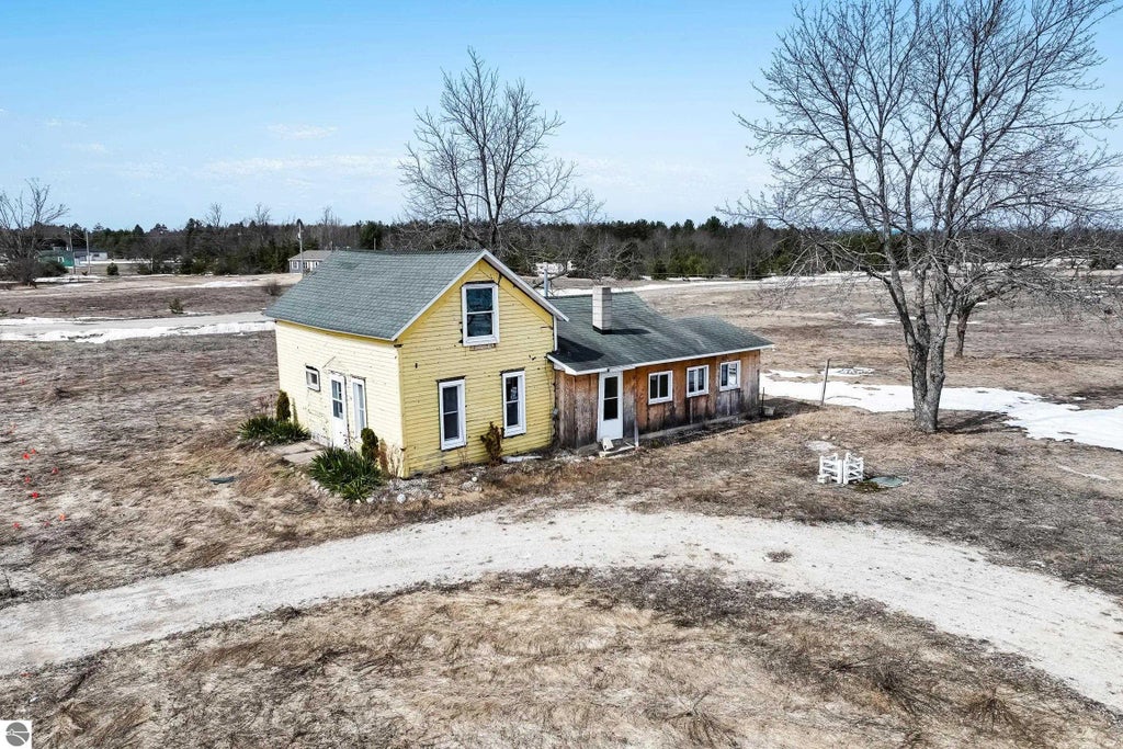 17140 Honor Highway, Interlochen