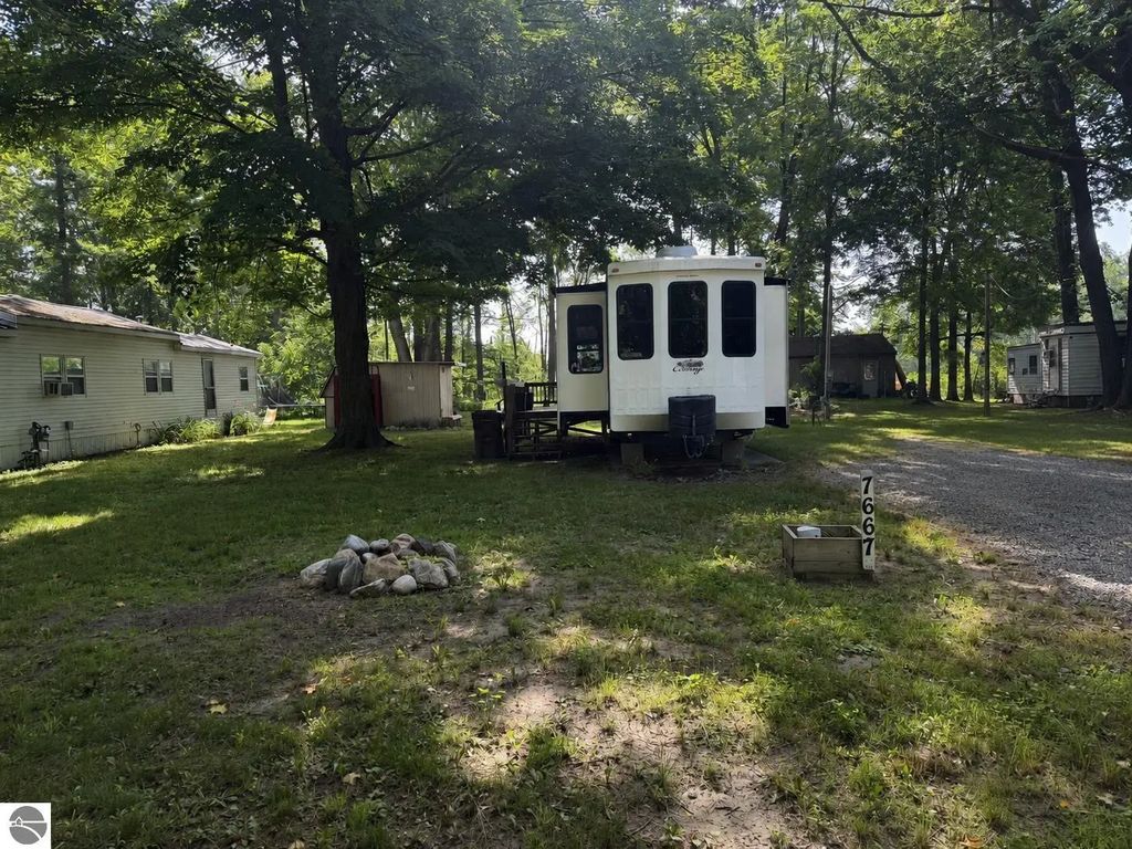 7667 Windoga Lake Drive, Weidman