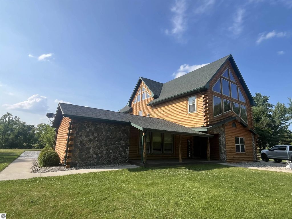 8840 Golfside Court, Shepherd