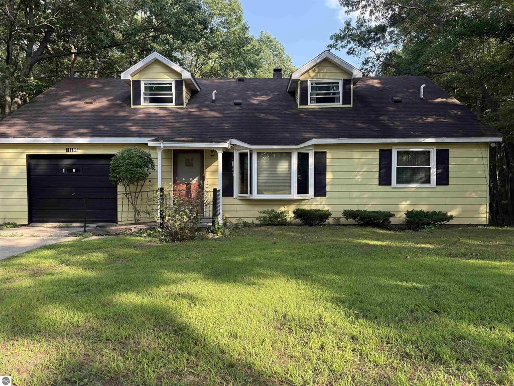 11189 Alpine Drive, Lake
