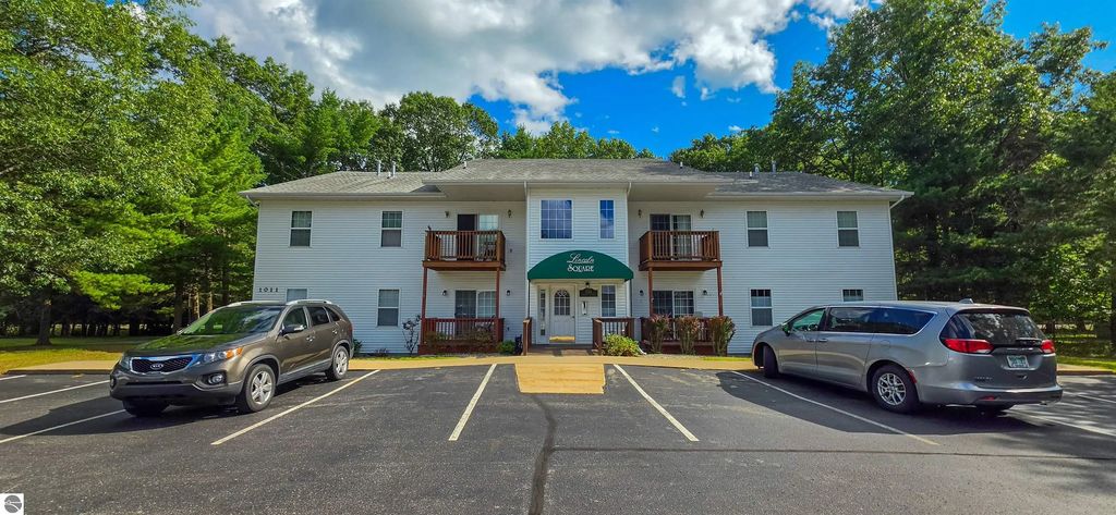 1011 E Lincoln #26, East Tawas