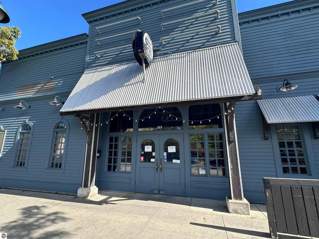 423 S Union Street, Traverse City