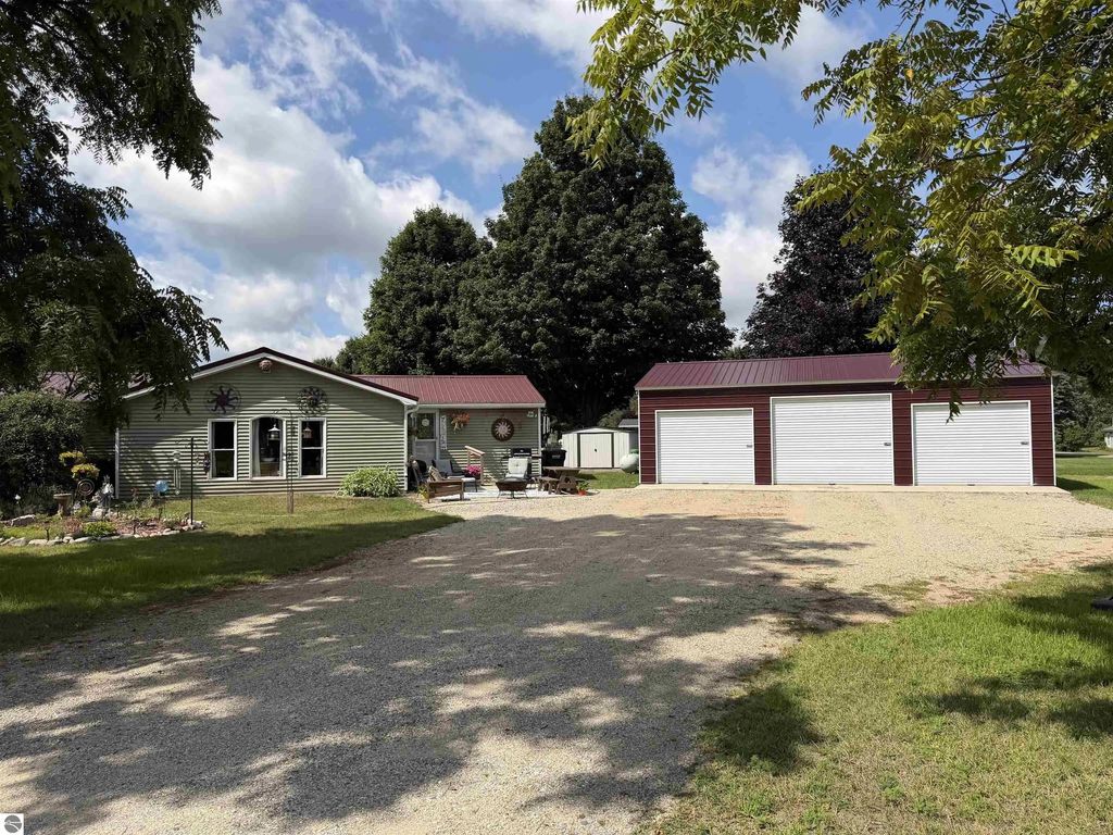 7542 3rd Street, Thompsonville
