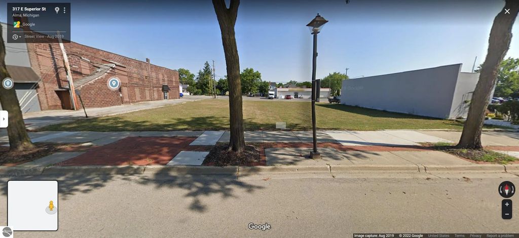 315 E Superior Street, Alma