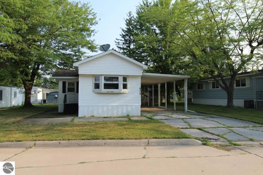 6170 Wild Oak Drive, Saginaw