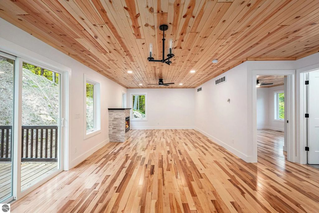 4144 S Sugar Loaf Mountain Road, Cedar