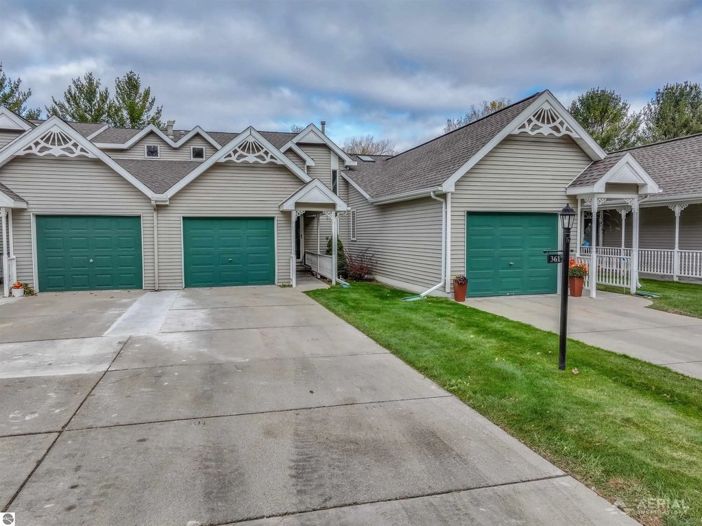 361 Irons Park Drive, West Branch