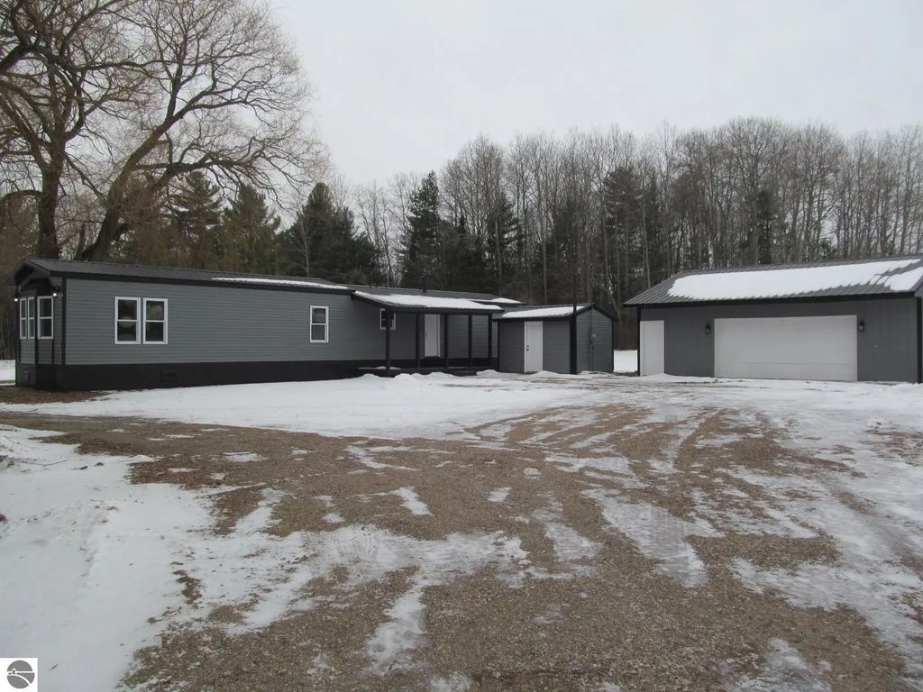 4464 S Wilson Road, Falmouth