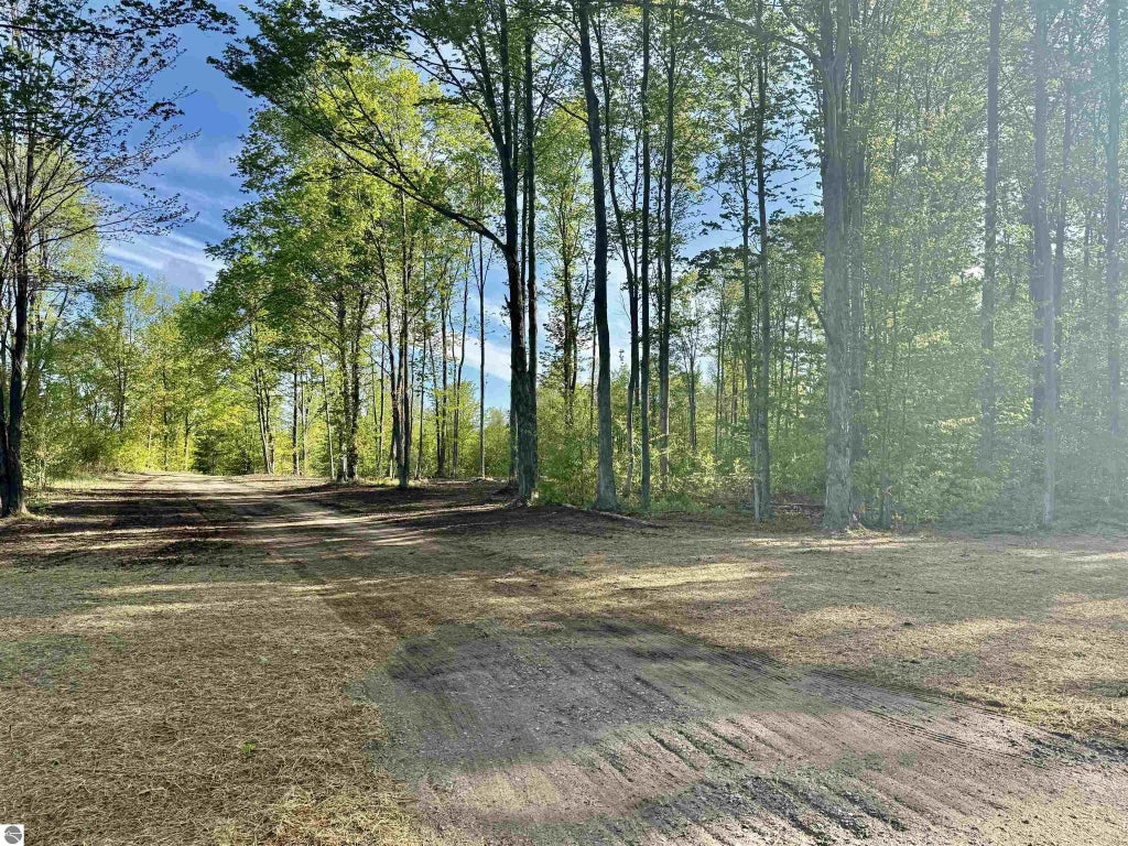 1155 E Solaris Way, Maple City