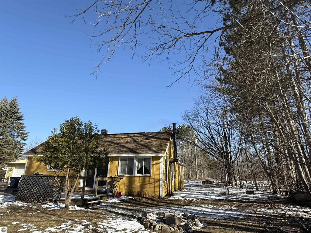 20080 Maple Street, Lake Ann