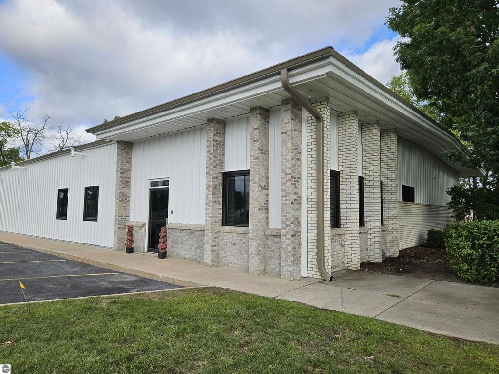 1248 Hastings Street, Traverse City