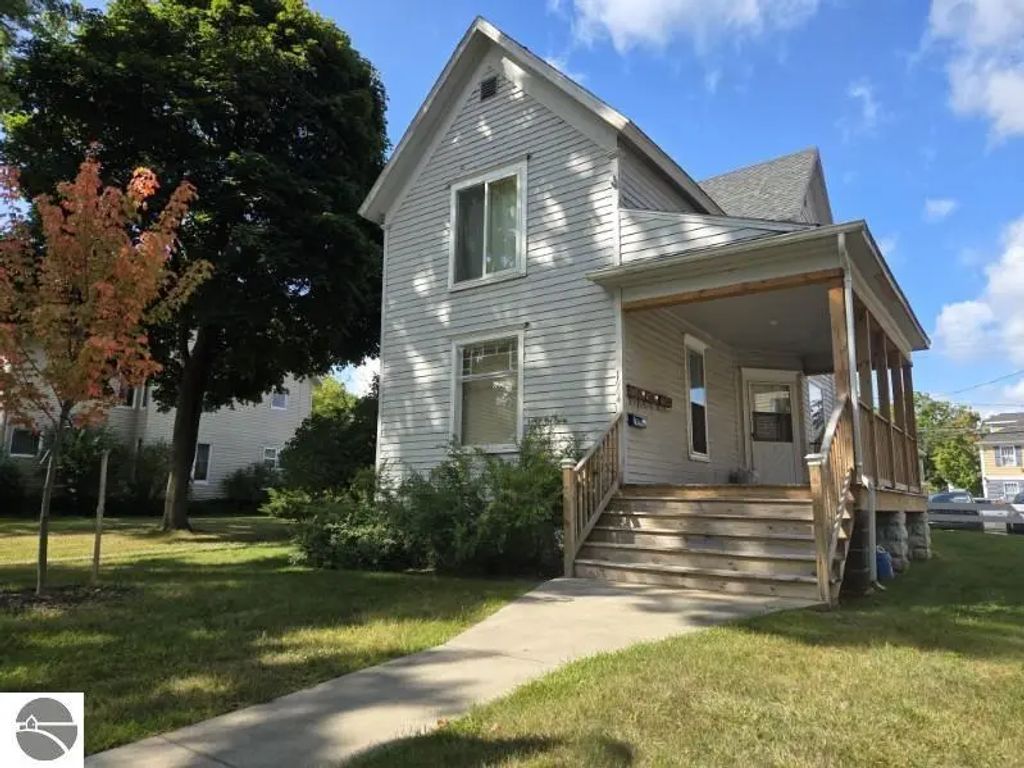 1004 S University, Mt Pleasant