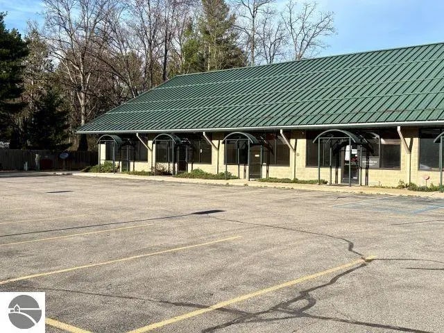 9664 Us-31 S Rear Unit, Interlochen