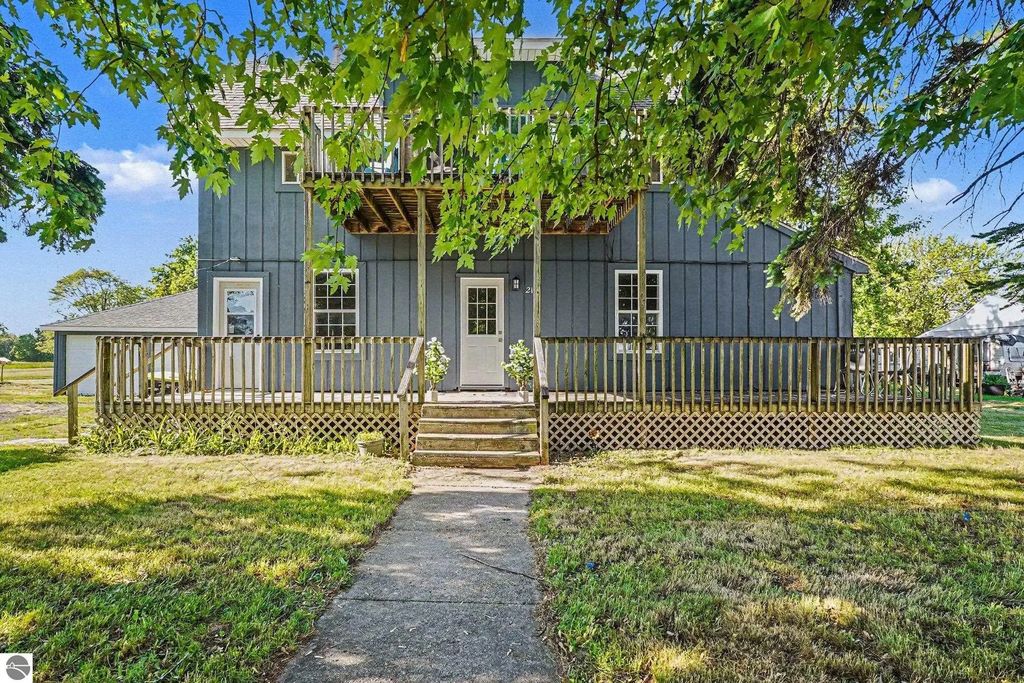 214 W 2nd Street, Pinconning