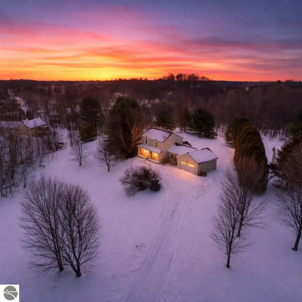 834 Shamrock Lane, Traverse City